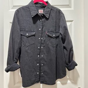 Levi’s Pearl Snap Button Down